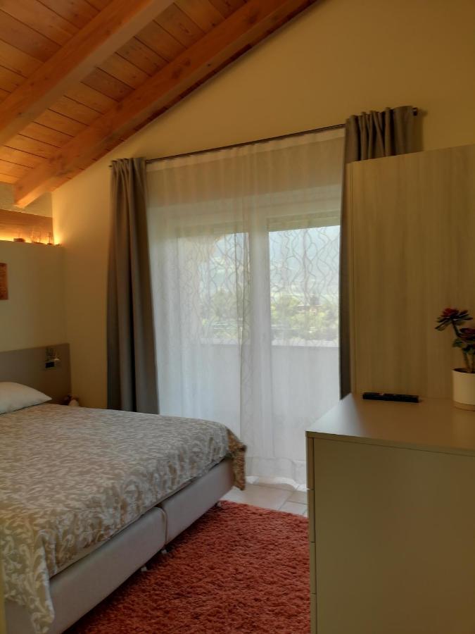 A&G Apartment Aosta - Elegante Casa 100 Mq Su Due Piani Con Wi-Fi-Giardino-Parcheggio Exterior foto