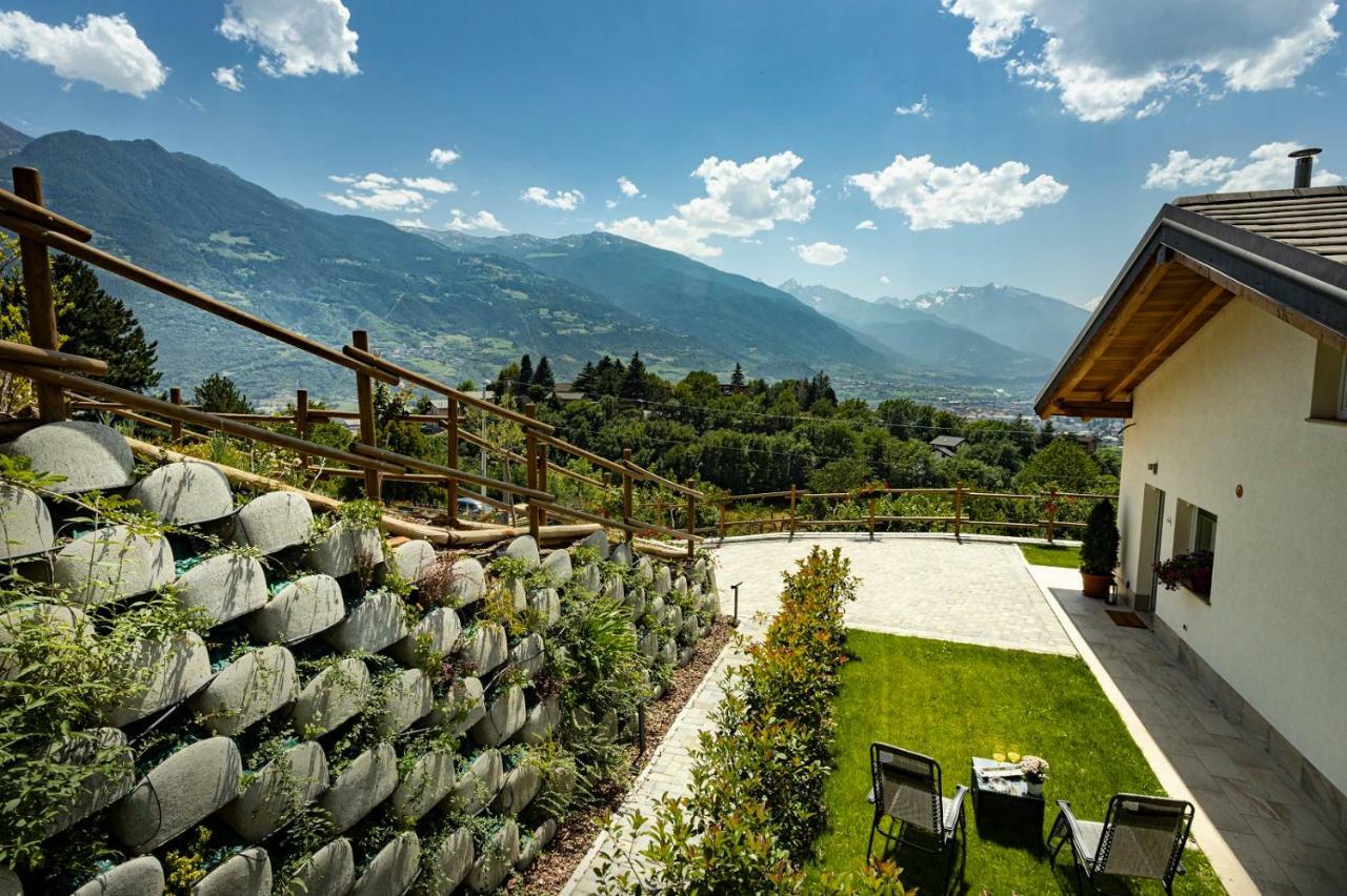 A&G Apartment Aosta - Elegante Casa 100 Mq Su Due Piani Con Wi-Fi-Giardino-Parcheggio Exterior foto